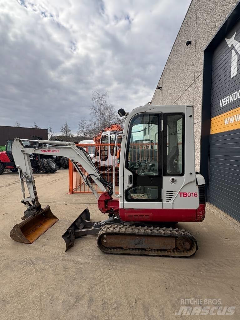 Takeuchi TB016 Minibagger < 7t