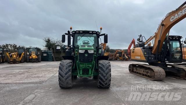 John Deere 6175 R Traktoren