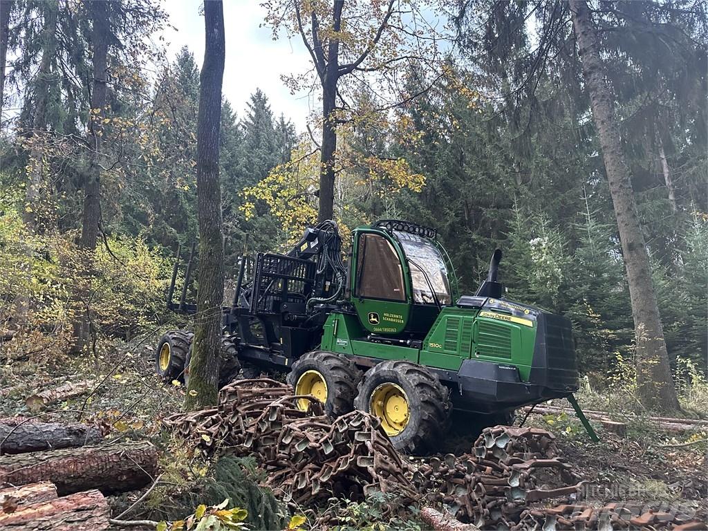 John Deere 1510G Forwarder