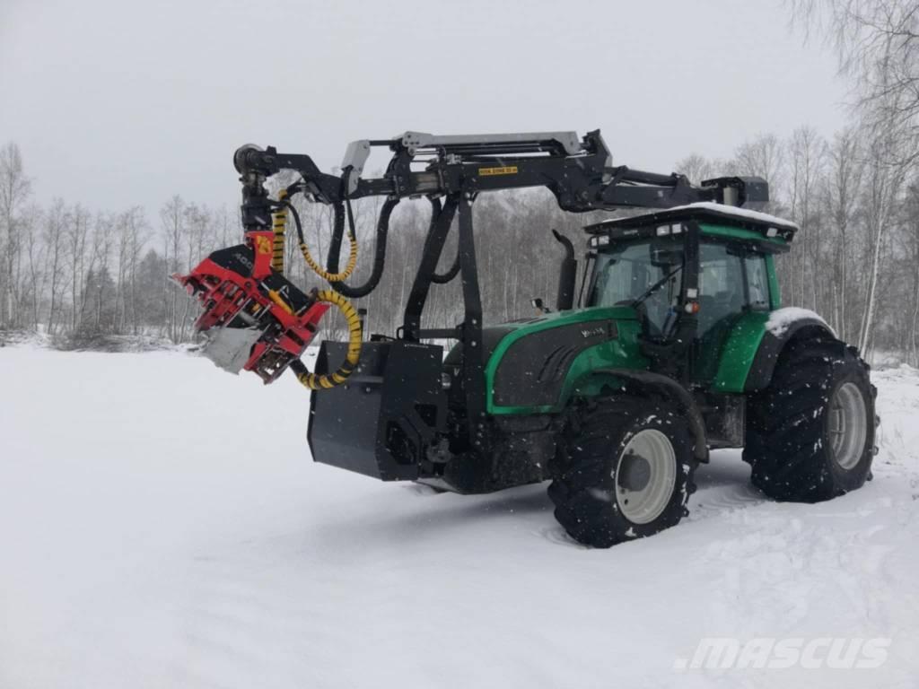 Valtra T202 Harvester