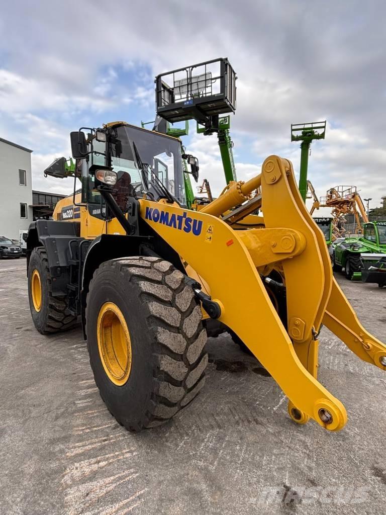 Komatsu WA 320-8 Radlader