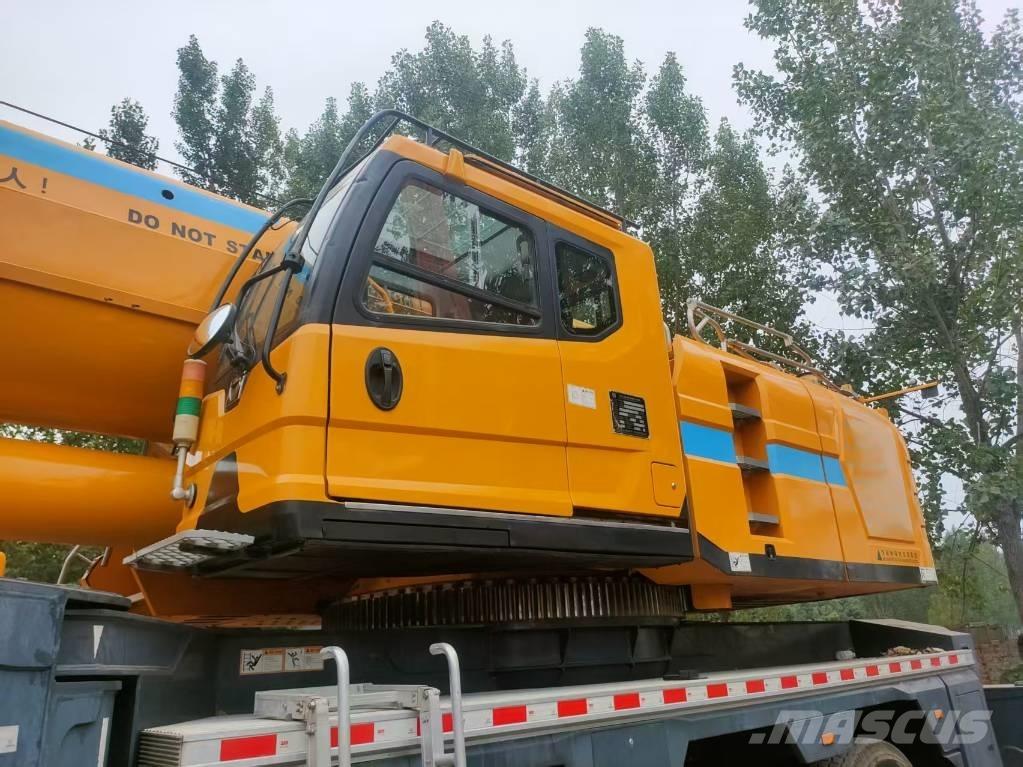 XCMG XCT130 All-Terrain-Krane