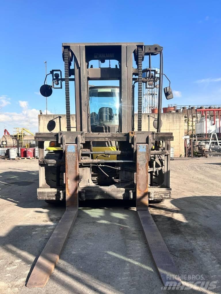 Kalmar DCG 250-12LB Diesel Stapler
