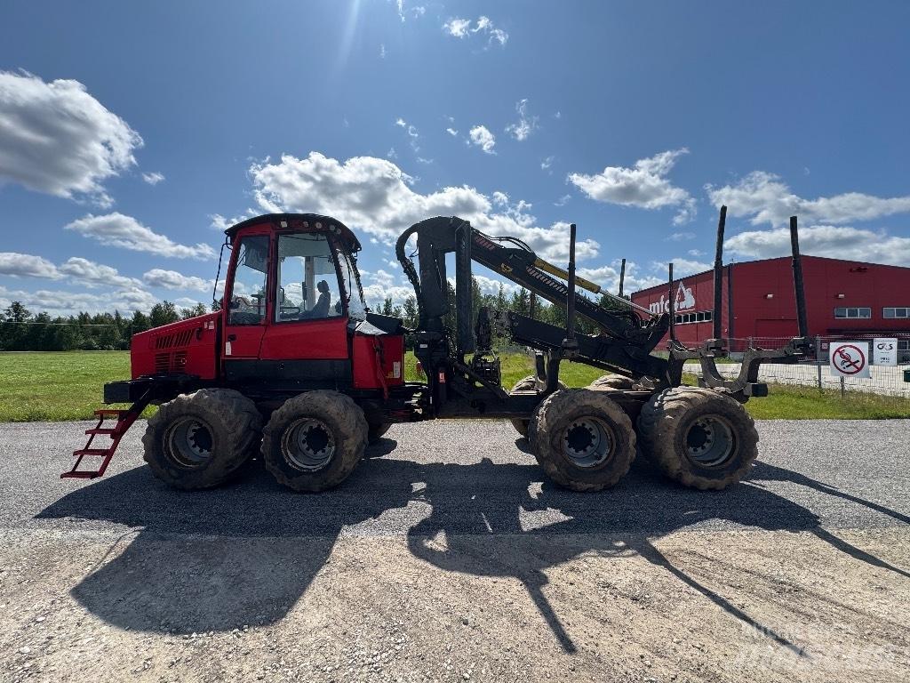 Komatsu 835 Forwarder