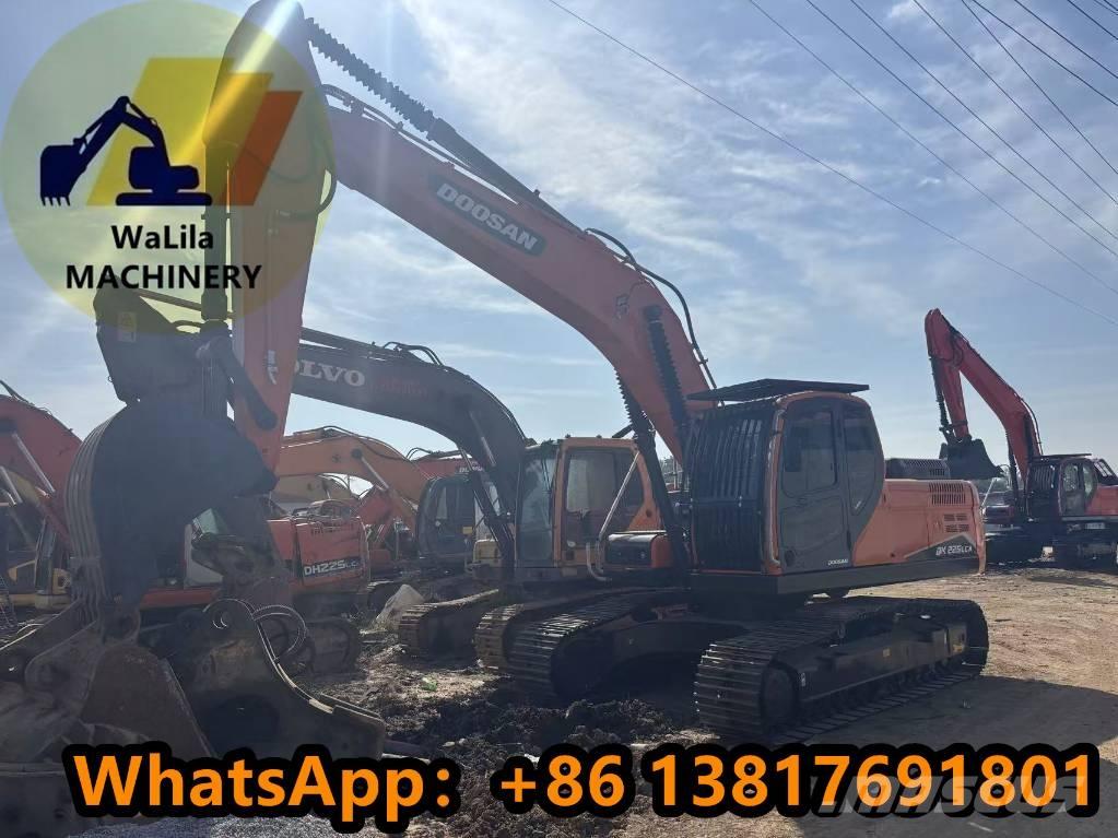 Doosan DX 225 LCA Raupenbagger