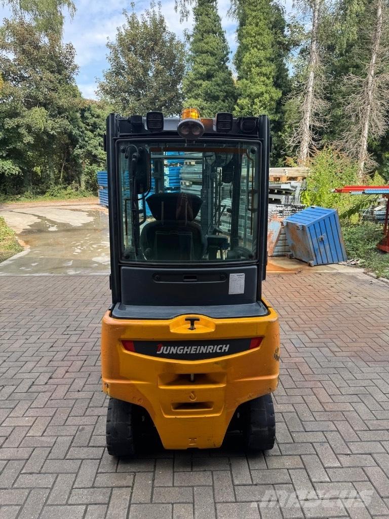 Jungheinrich EFG320 Elektro Stapler