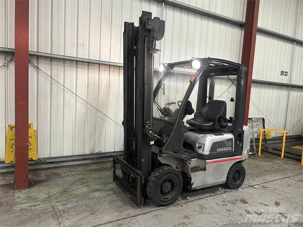 Nissan Y1D1A18Q Diesel Stapler