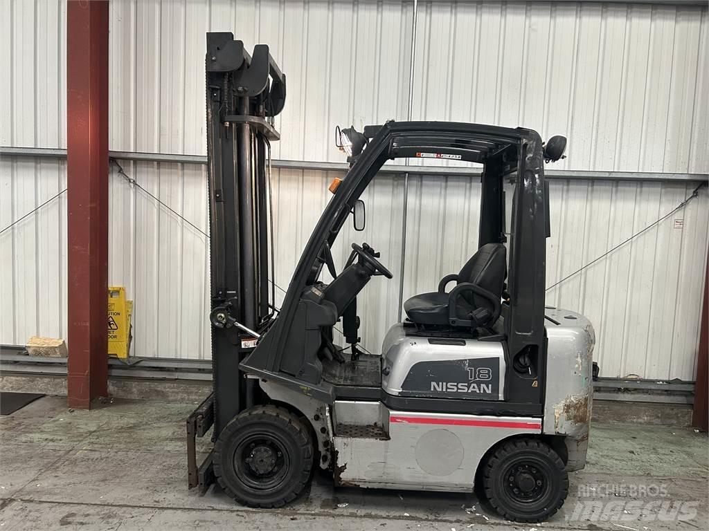 Nissan Y1D1A18Q Diesel Stapler