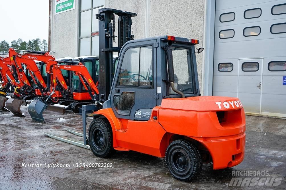 Toyota 42-7DA50 Diesel Stapler
