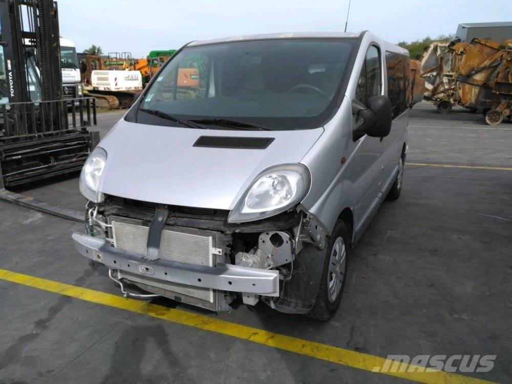 Opel Vivaro 1 Minibusse