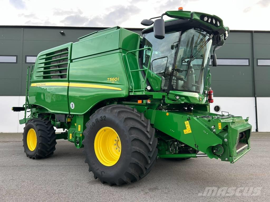 John Deere T 560 i Mähdrescher