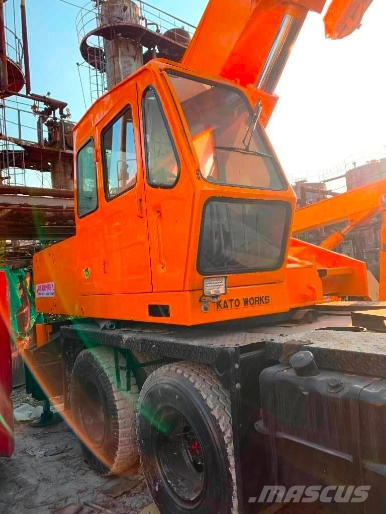 Kato NK 250 E All-Terrain-Krane