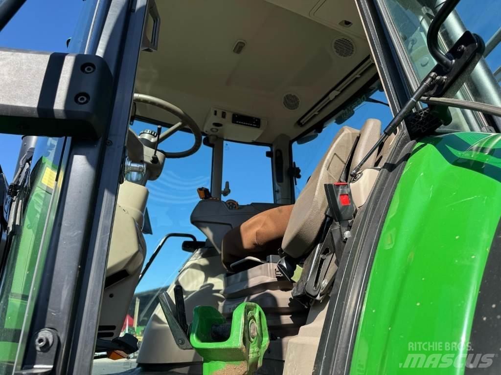 John Deere 6155M Traktoren