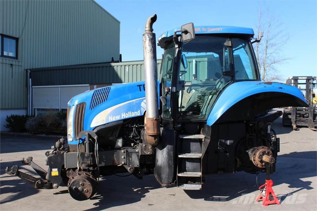 New Holland T8020 Traktoren
