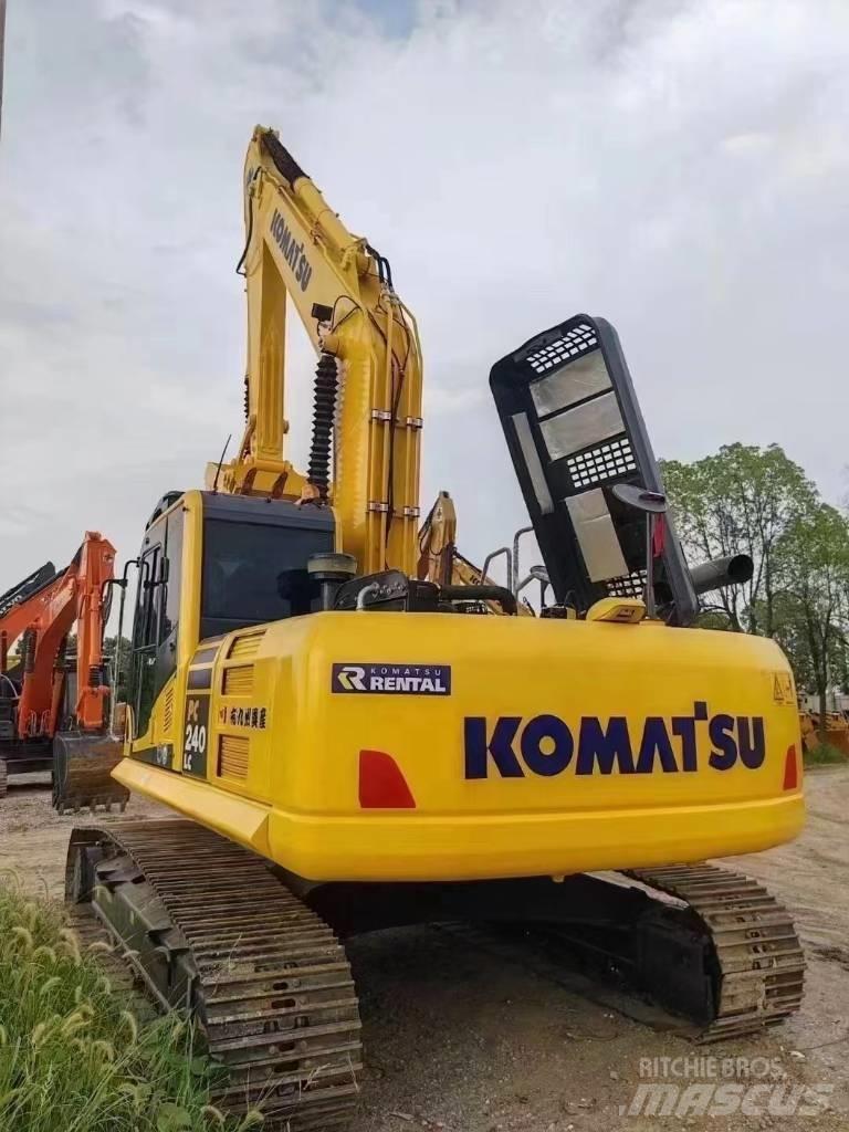 Komatsu 240LC-8 Raupenbagger