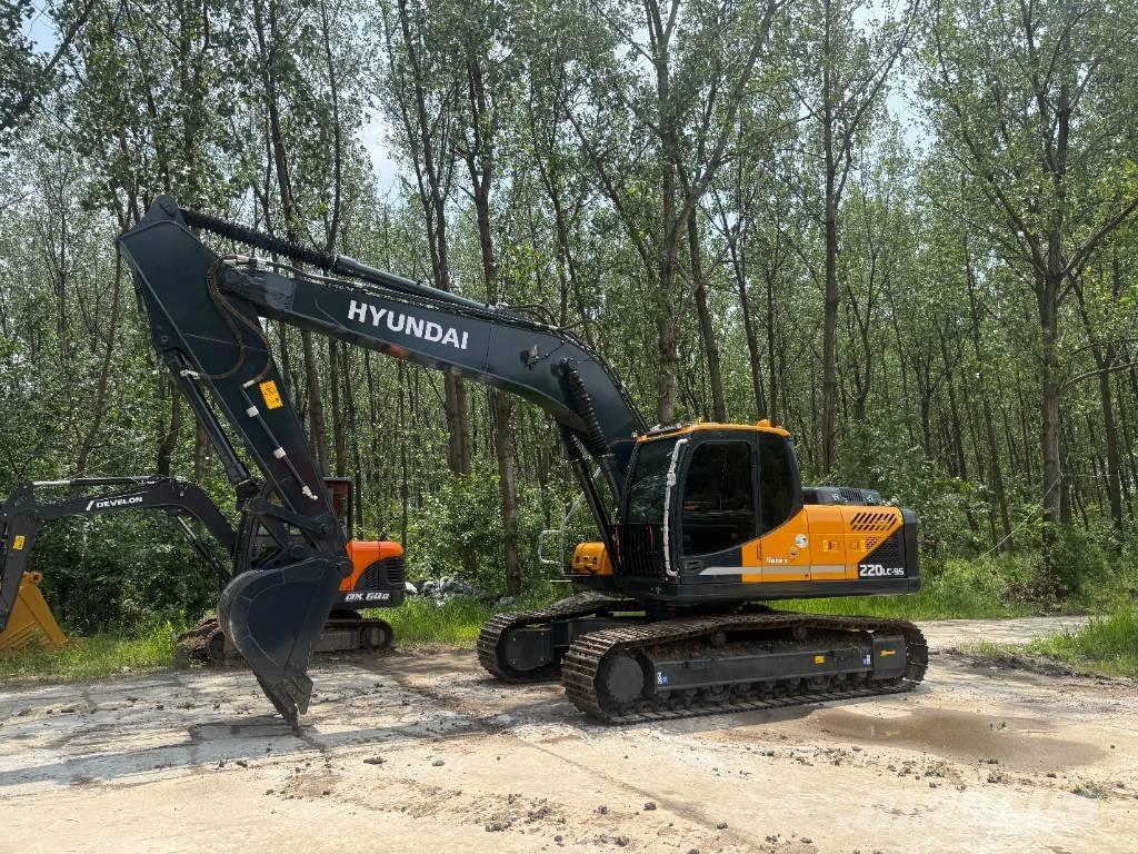 Hyundai R220LC-9S Raupenbagger