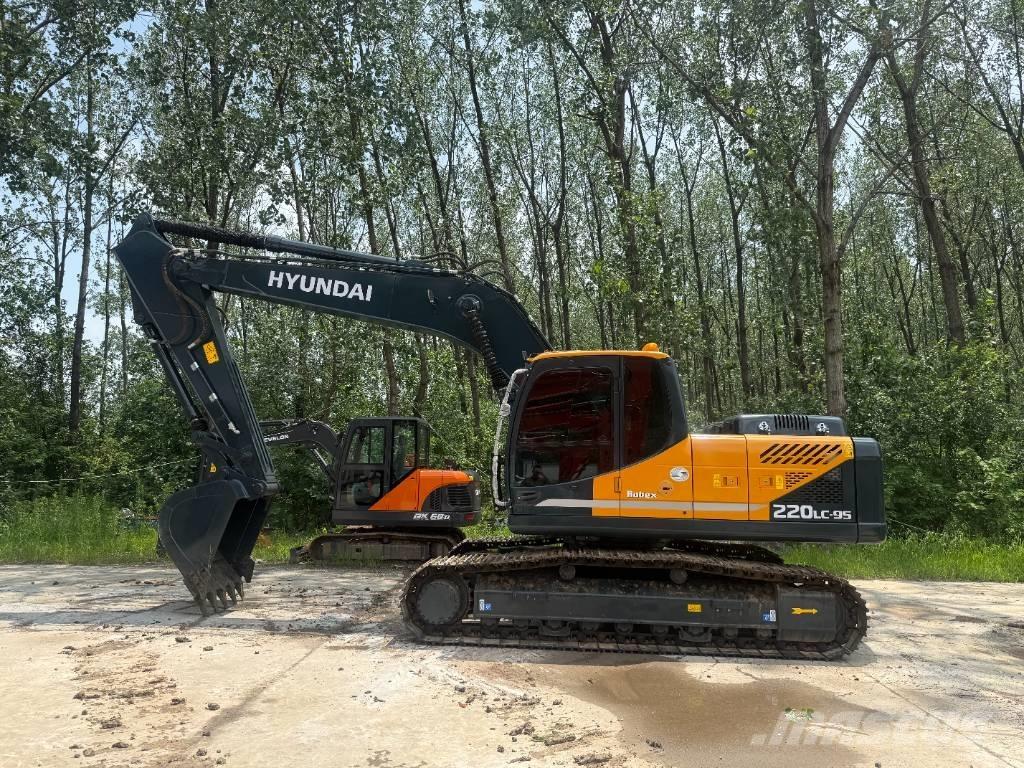 Hyundai R220LC-9S Raupenbagger