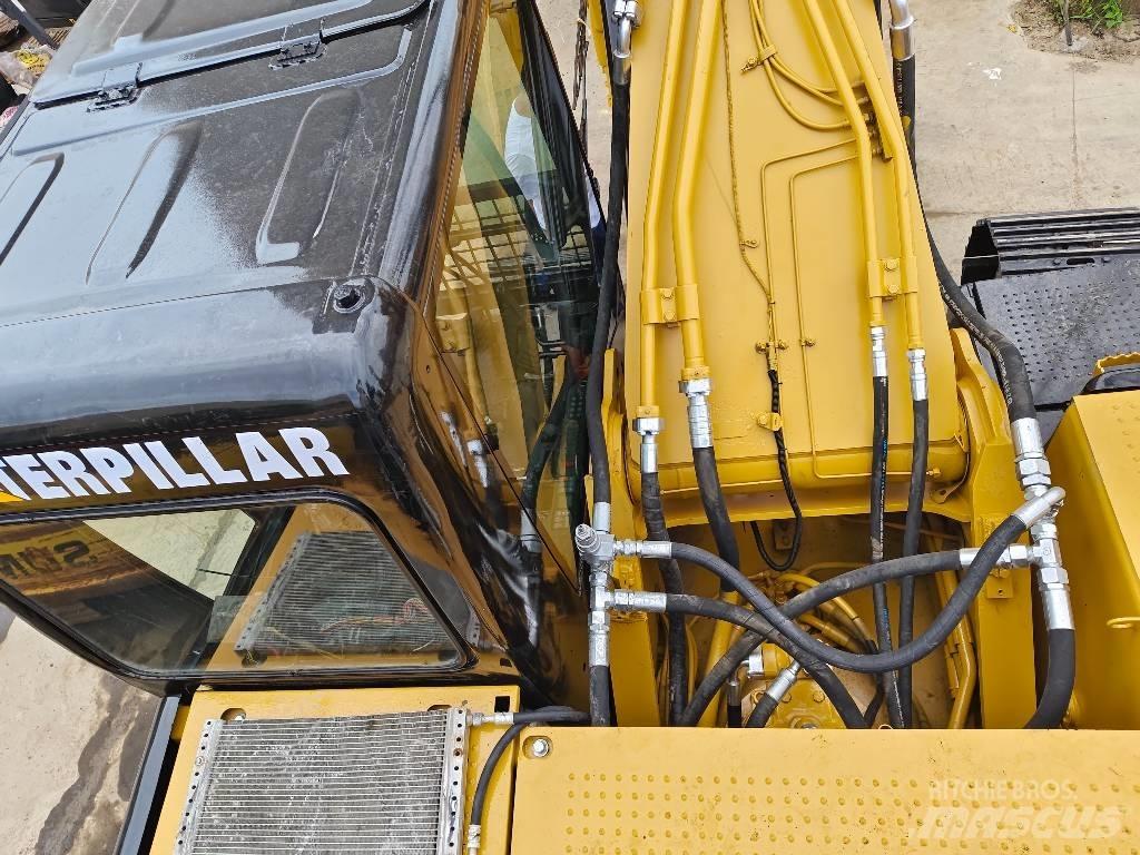 CAT 330 D2L Raupenbagger