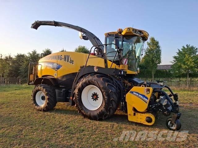 New Holland FR700 Selbstfahrende Häcksler