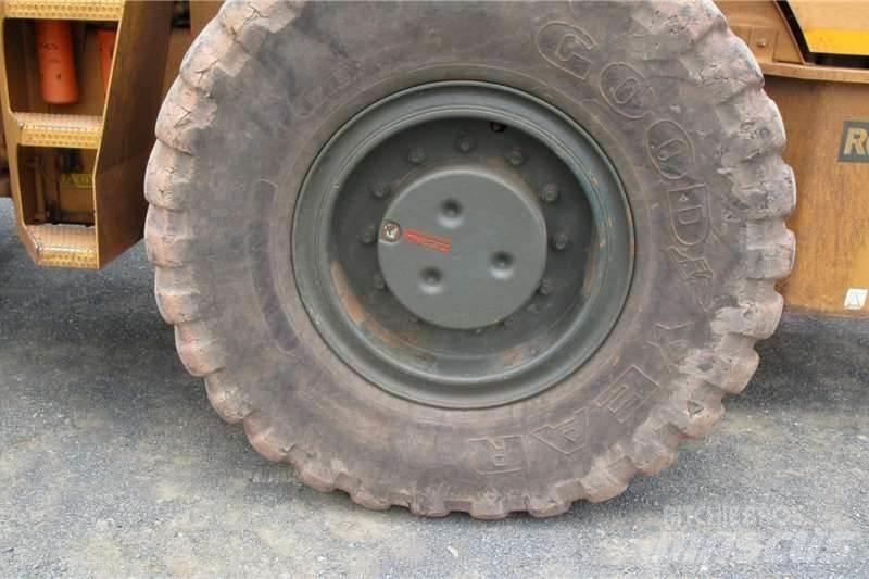 CAT CS76XT Kombiwalzen
