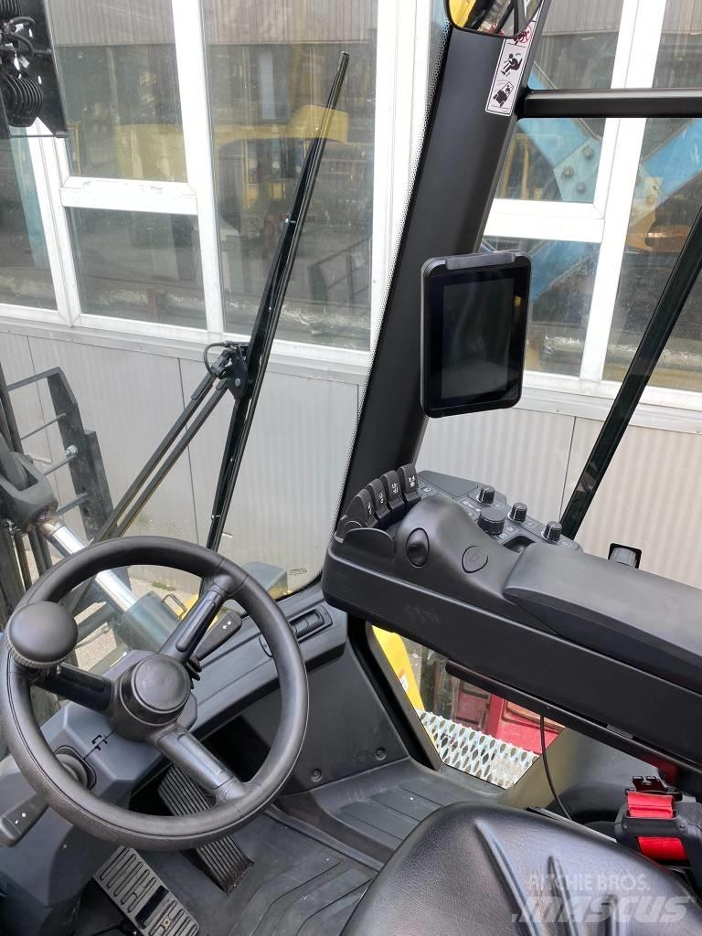 Hyster H12XD6 Diesel Stapler