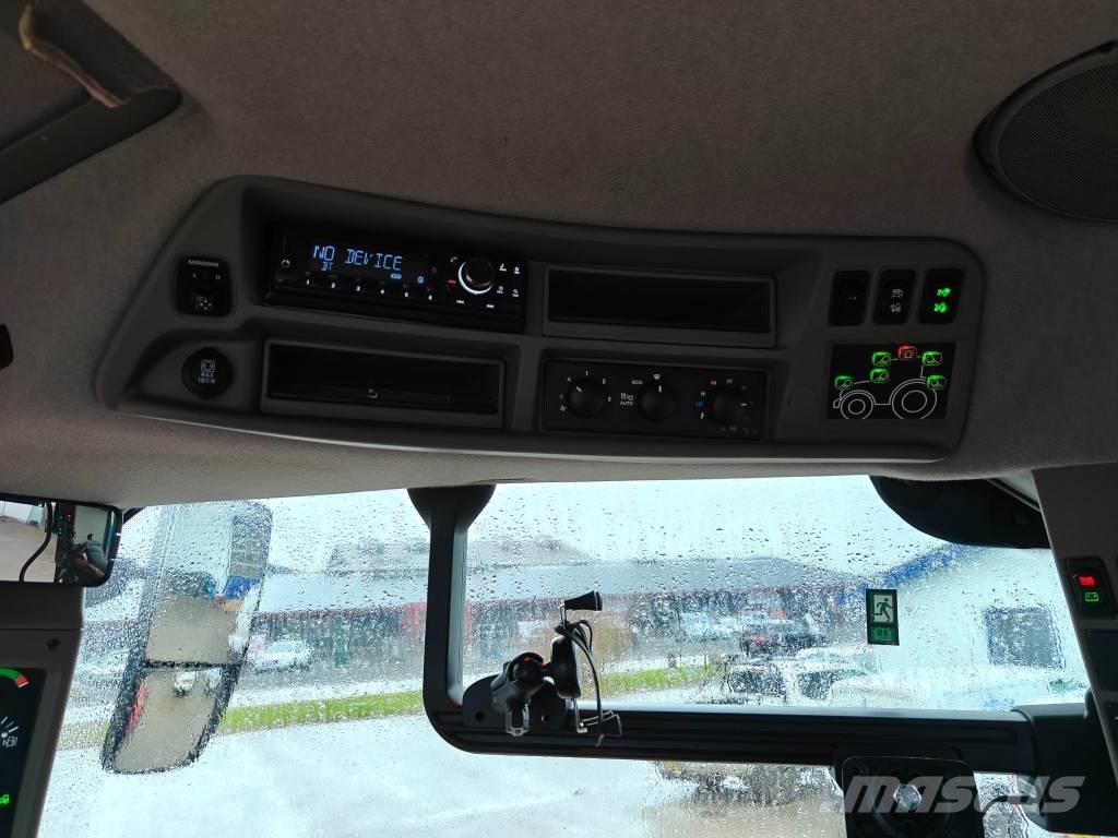 CASE 240 Puma Traktoren