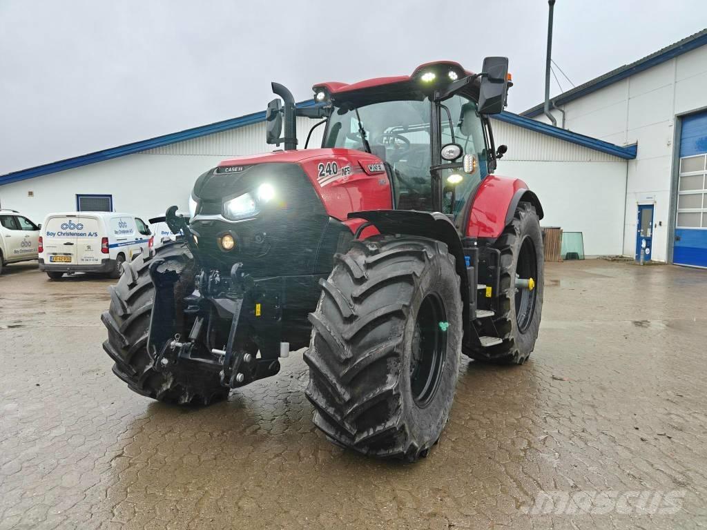 CASE 240 Puma Traktoren