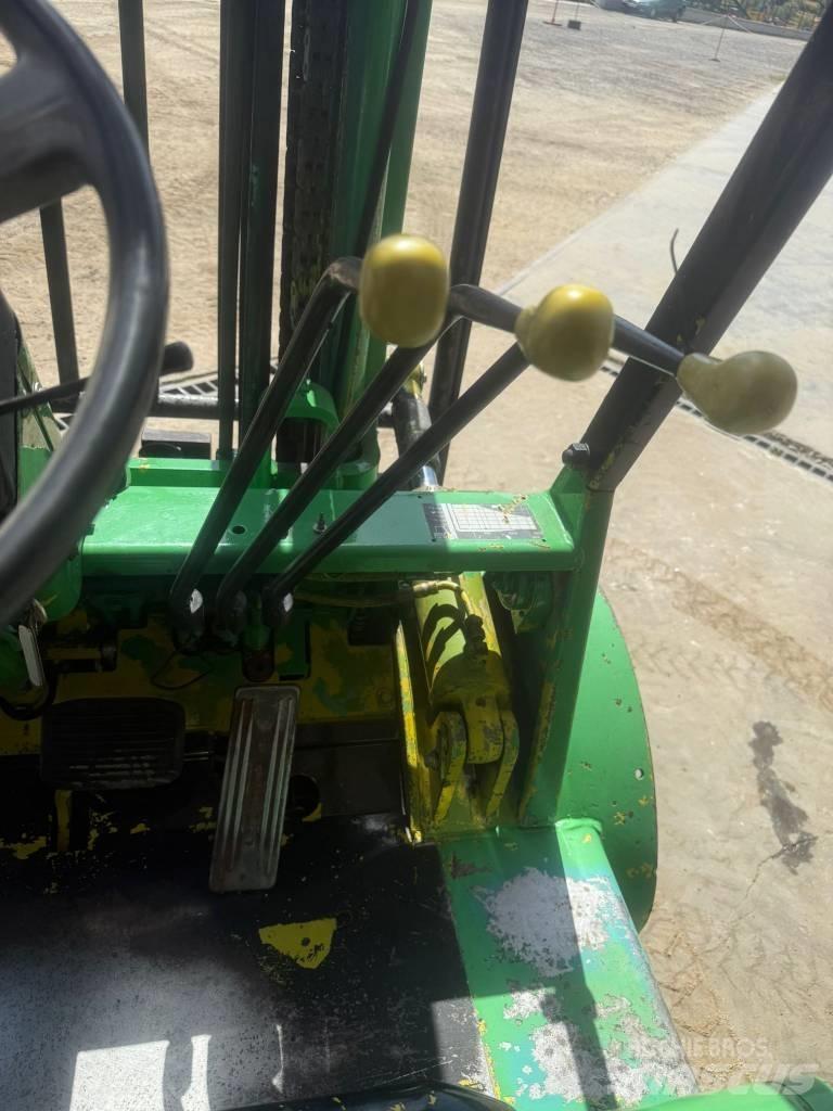 Mitsubishi FD 30 Diesel Stapler