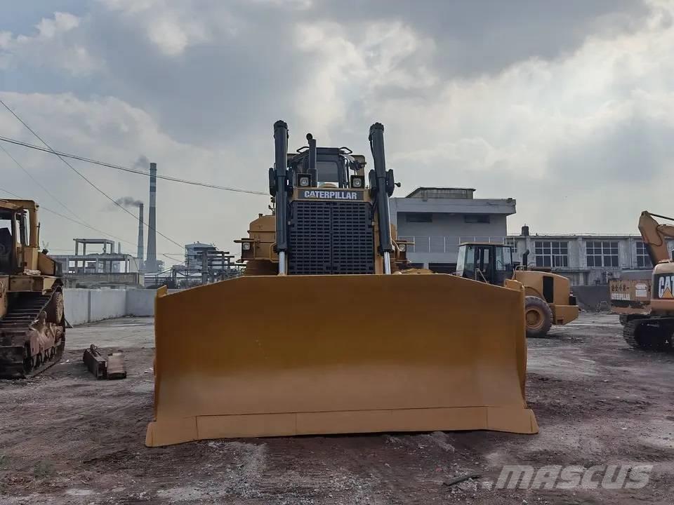 CAT D9N Bulldozer