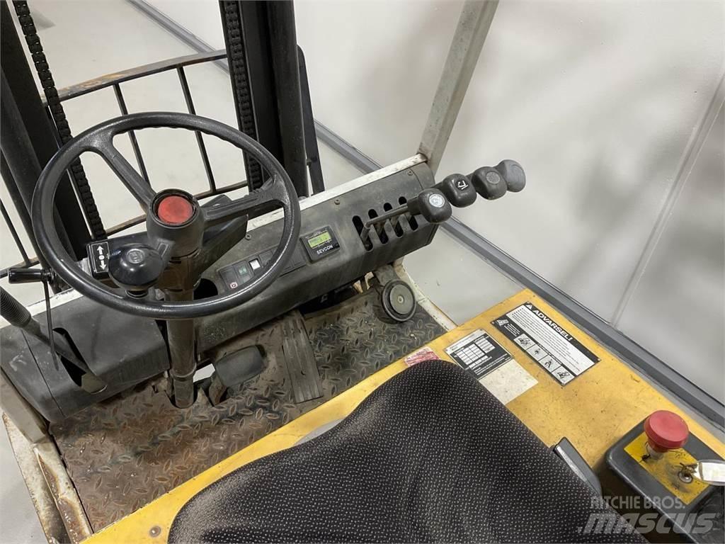Komatsu FB20M-2E Elektro Stapler