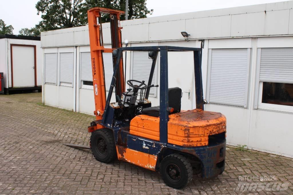 Toyota 5 FD 25 Diesel Stapler
