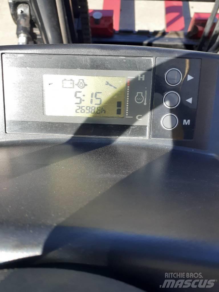 Hyster H2.5XT Gas Stapler