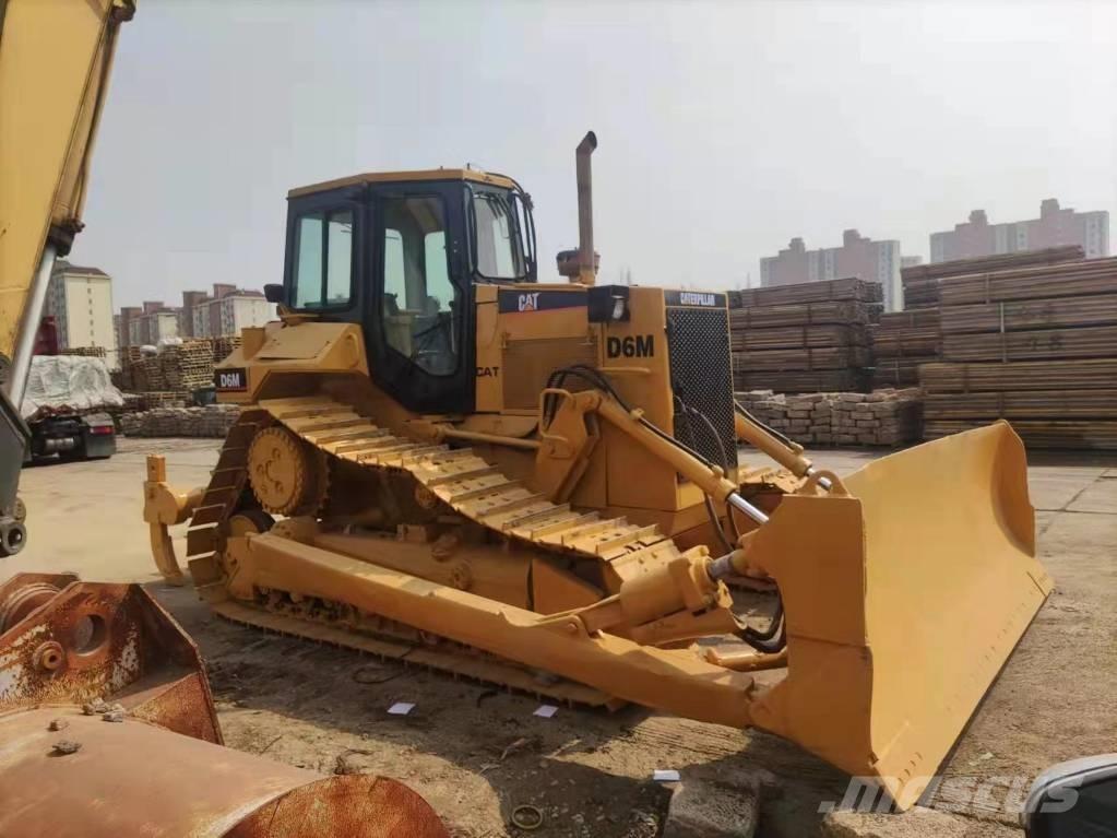 CAT D 6M Bulldozer