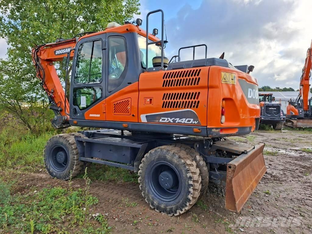 Doosan DX140W-5 Mobilbagger