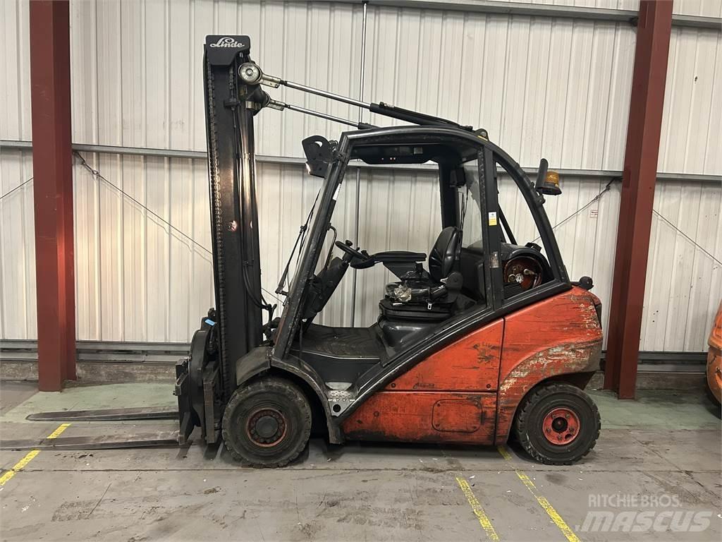 Linde H25T Gas Stapler