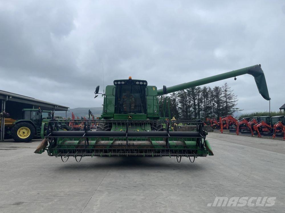 John Deere T 550 Mähdrescher