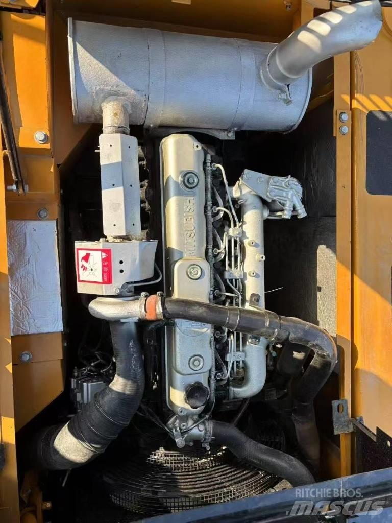 Sany 215C Raupenbagger