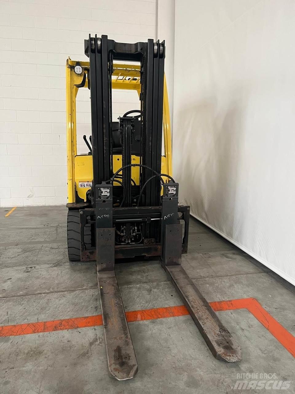 Hyster J3.0XN Elektro Stapler