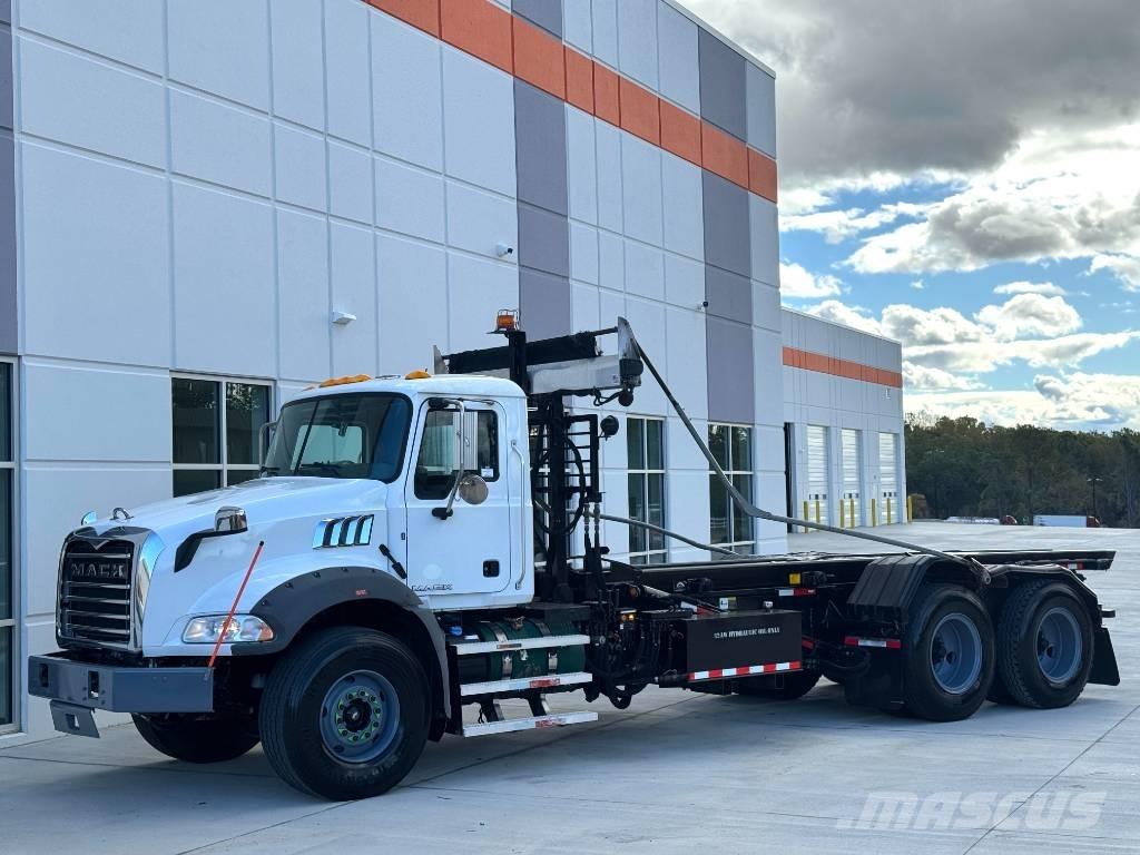 Mack Granite GU 813 Absetzkipper