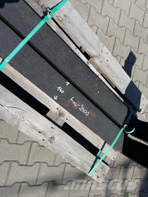 Linde 2400 MM Gabeln