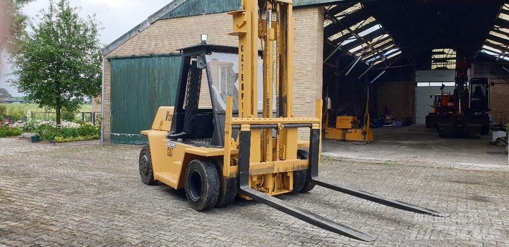 CAT 12000 KG Diesel Stapler