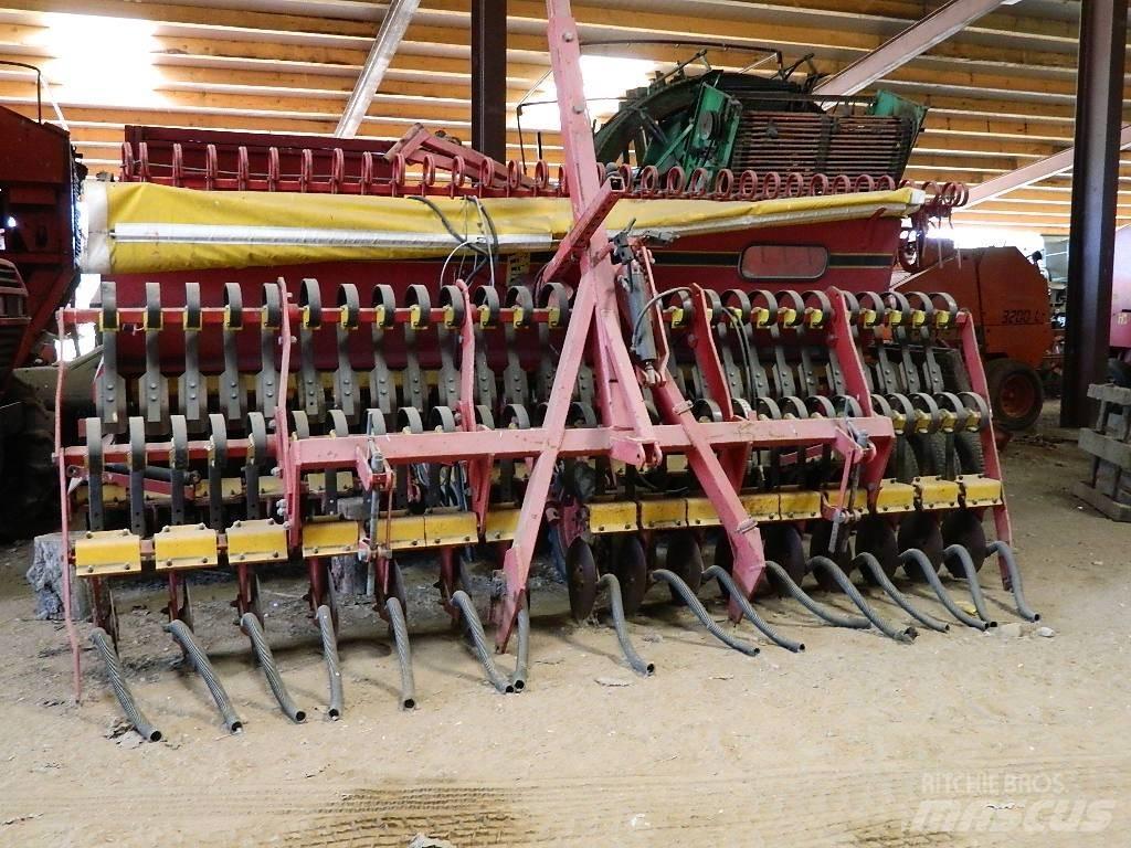 Väderstad Rapid400C Drillmaschinen