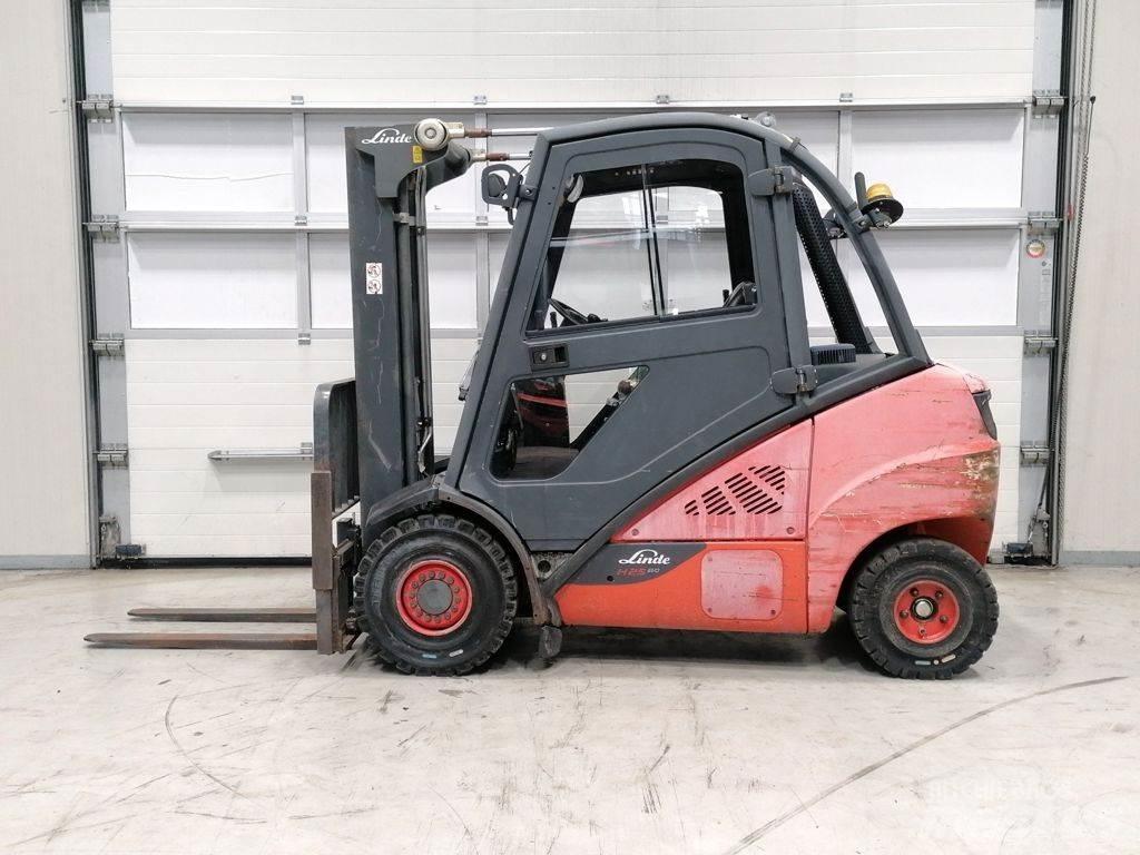 Linde H25D-02/600 Gas Stapler