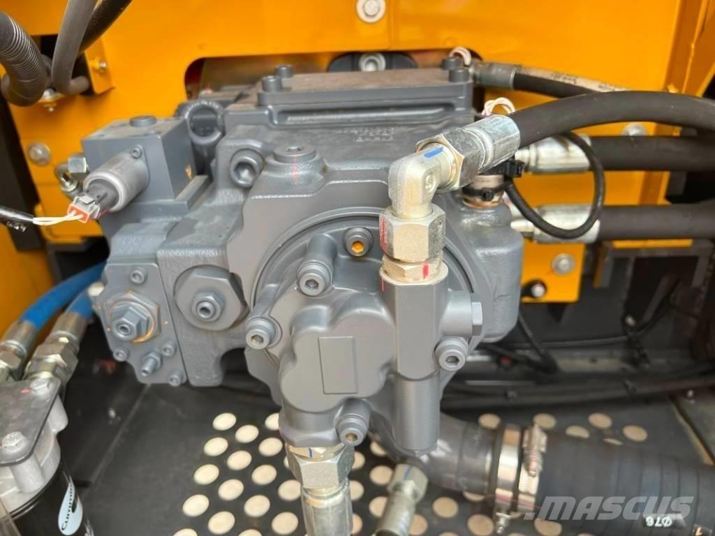 XCMG XE135GA Raupenbagger