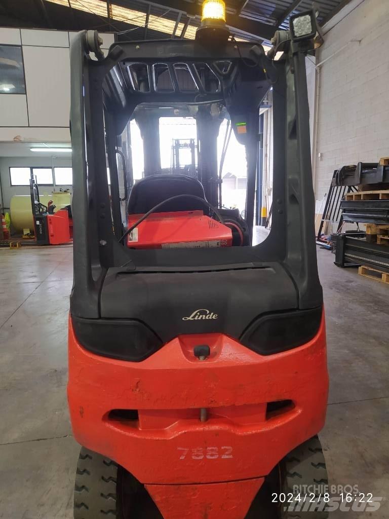 Linde E30/600 Elektro Stapler