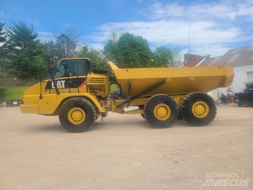 CAT 725 Dumper - Knickgelenk
