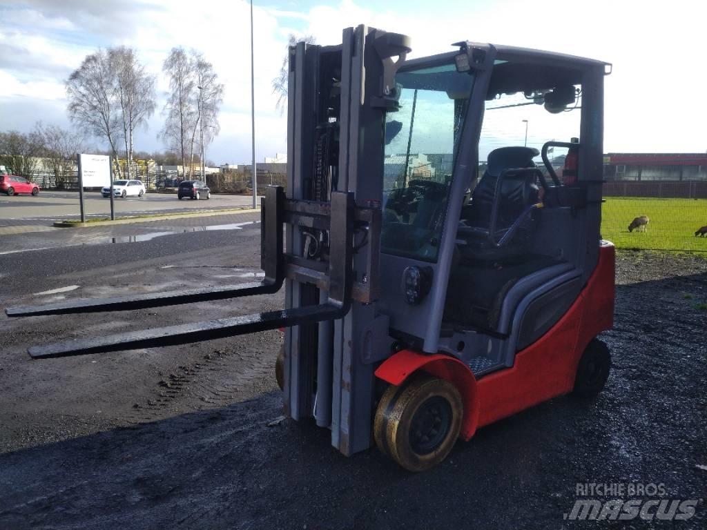 Jungheinrich TFG 320 Gas Stapler