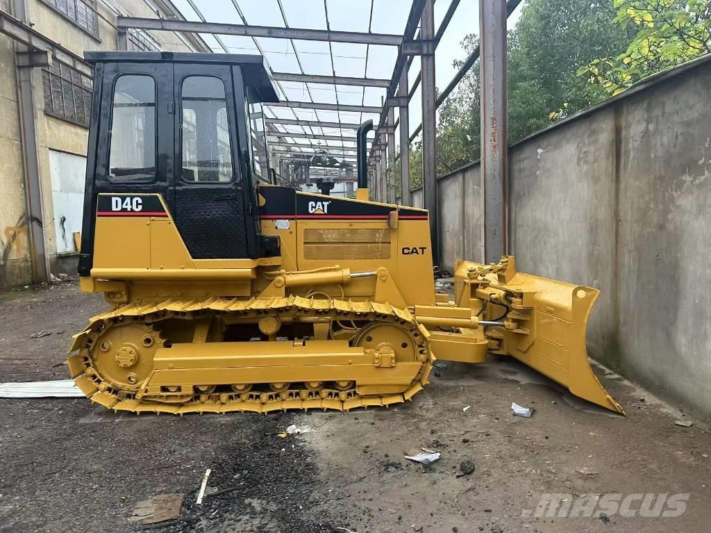 CAT D 4 C Bulldozer