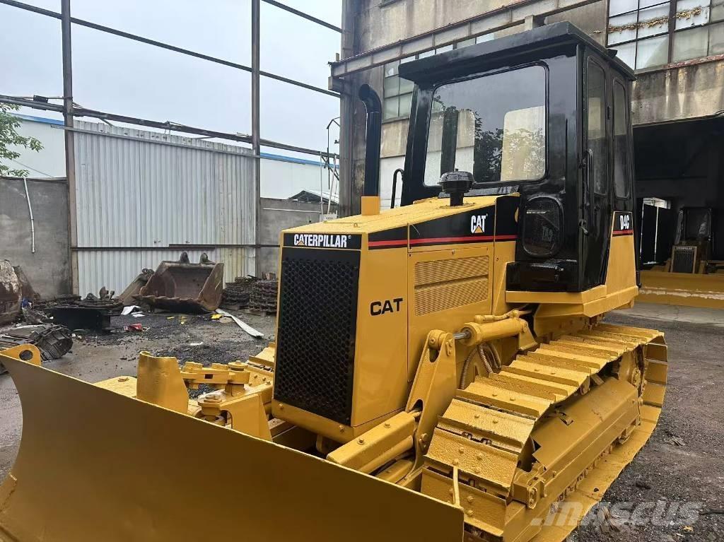 CAT D 4 C Bulldozer