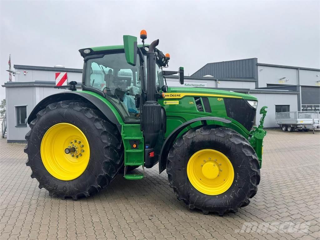John Deere 6R 215 Traktoren